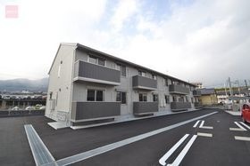 パステル城山の外観