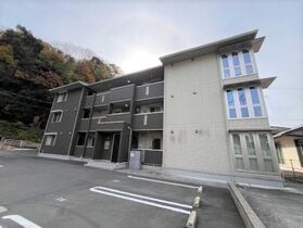 サンビレッジ三戸の外観