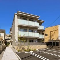 シャーメゾンアリビオの外観