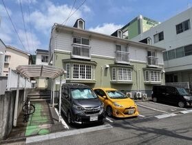 コーポホコトリ B棟の外観