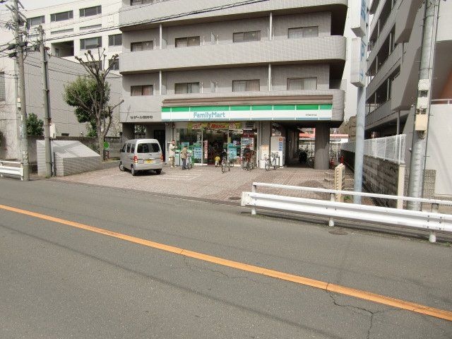 ファミリーマート米田総持寺店