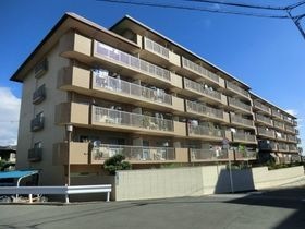 茨木春日丘グリーンハイツＢ棟の外観