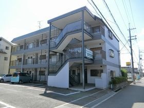 ホワイトピア中西の外観