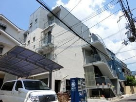 山崎第1マンションの外観