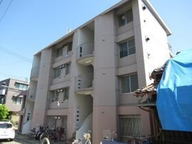 山崎第9マンションの外観