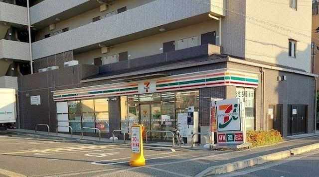 セブンイレブン沢良宜西店