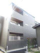 セレニティ豊川A棟の外観
