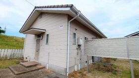リバーサイドハイツ村上の外観