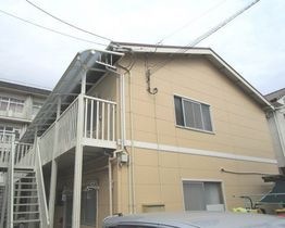 コーポ鶴島の外観