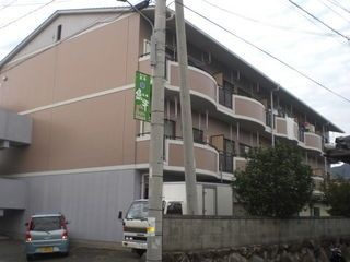写真：唐津市浜玉町浜崎の外観