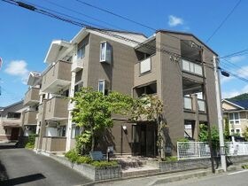 グラディオ山下の外観