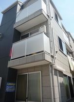 足立区西新井本町４丁目の外観