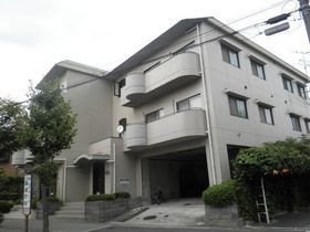 ハイネス山下の外観