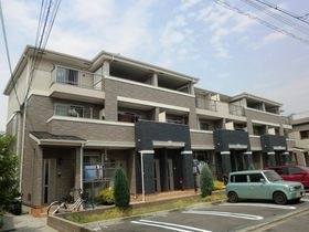 クラール東郷２番館の外観
