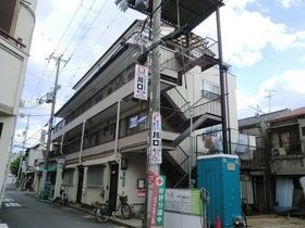 石原マンションの外観