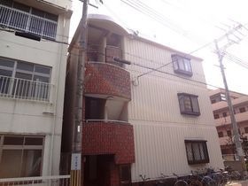 マンション華の外観