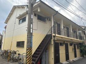 ロイヤル桜園町A.B棟の外観