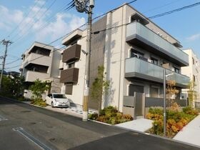 シャーメゾン寝屋川中央の外観