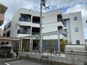 キャルムコート忍ヶ丘の外観