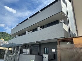 ESCALA四條畷の外観