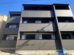 セレニティ出雲町A棟の外観