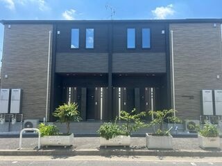 写真：寝屋川市高柳栄町の外観