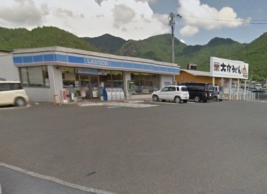 ローソン宇和インター店