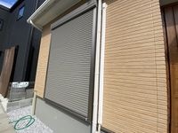 窓シャッター