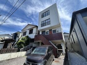 高知市鴨部の外観