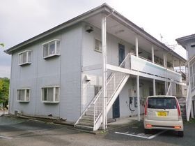 西原マンション５号棟の外観