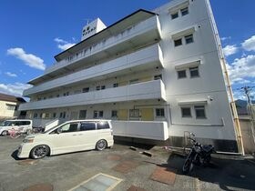 中畑第1マンションの外観