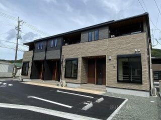 写真:ウェルリッチ柿原Ⅱの外観