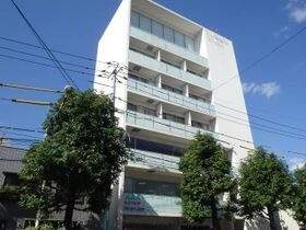 サドラーズウェルズの外観