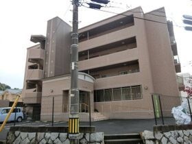 アスティオン早稲田の外観