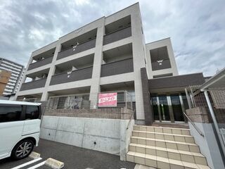 写真：リバレイン東原の外観