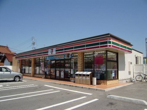 セブンイレブン東広島西条寺家店