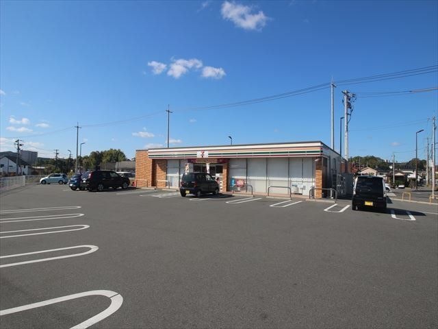 セブンイレブン東広島東北町店