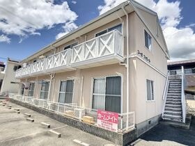 コーポファミールの外観