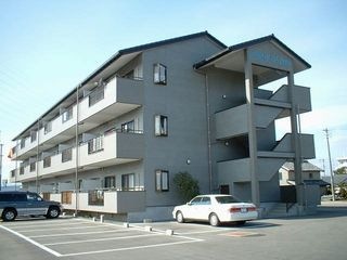 写真:グランドアイリスの外観