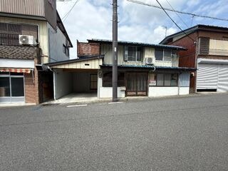 写真:王子原貸家の外観