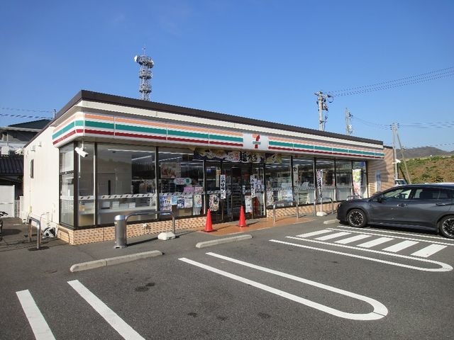 セブンイレブン三次京蘭寺店