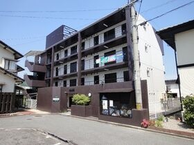 アクサ三次駅前の外観