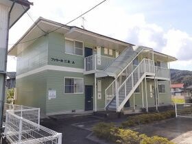 ファミール三次A棟の外観