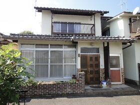 イースト13の外観