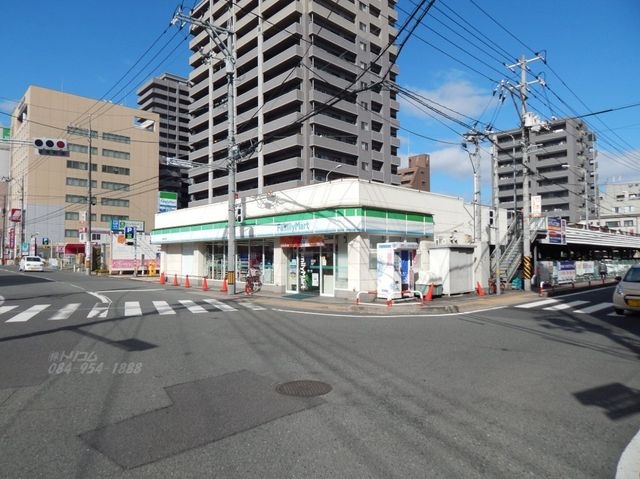 ファミリーマート福山駅北口店