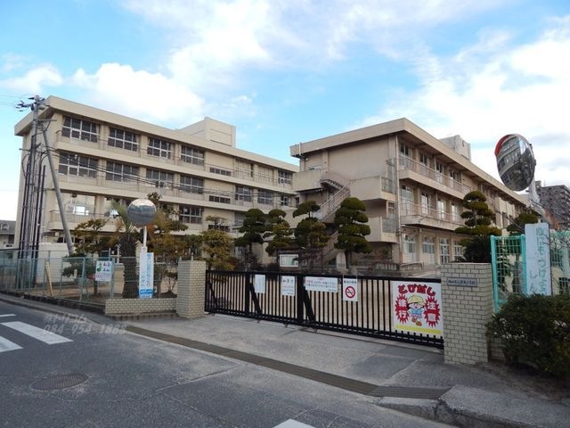 写真:福山市立深津小学校
