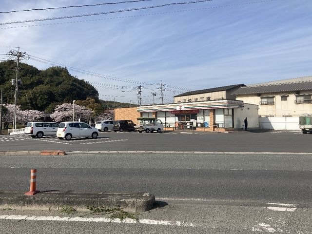 写真：セブンイレブン笠岡茂平店