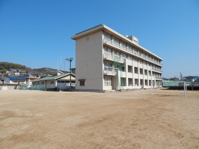 福山市立柳津小学校