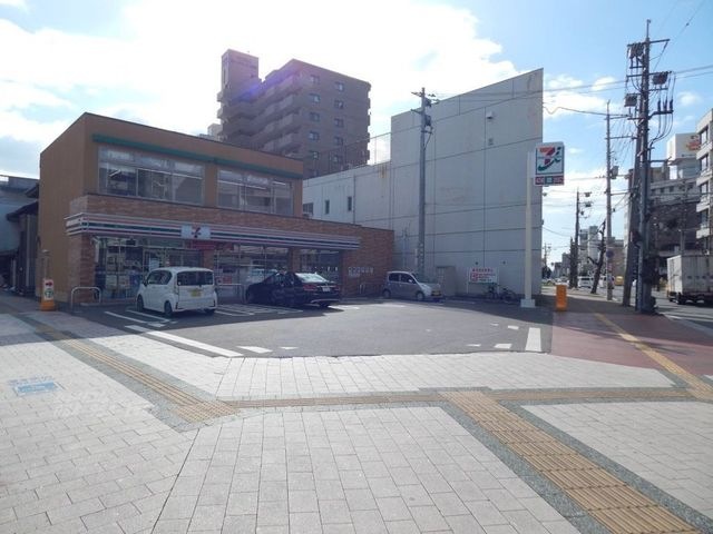 写真：セブンイレブン福山御船町店