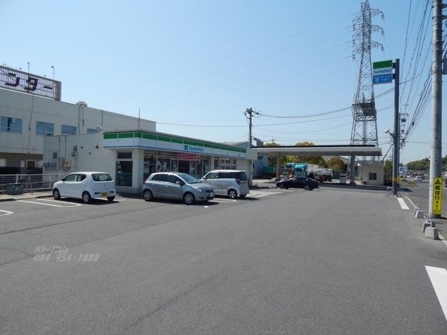 ファミリーマート東尾道店